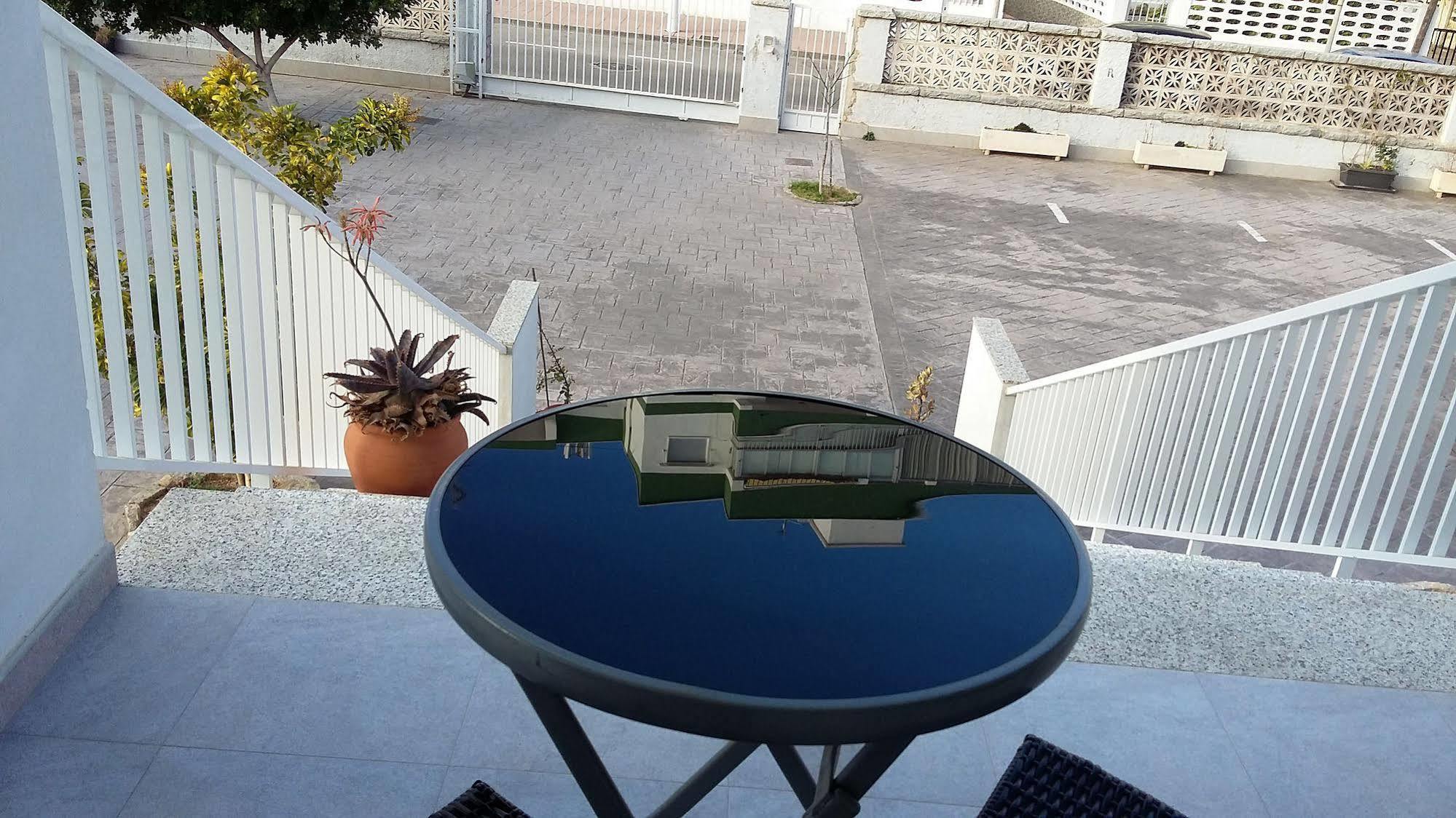 Apartamentos Gandia Centro 3000 Luaran gambar